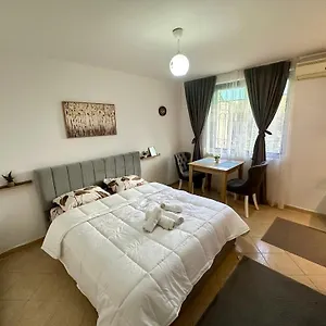 Krid Flat Apartamento